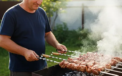 Шашлык на майских подорожал на 10%, а поедут жарить мясо не все