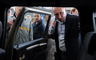 Путин: «Все чиновники страны должны ездить на отечественных автомобилях»