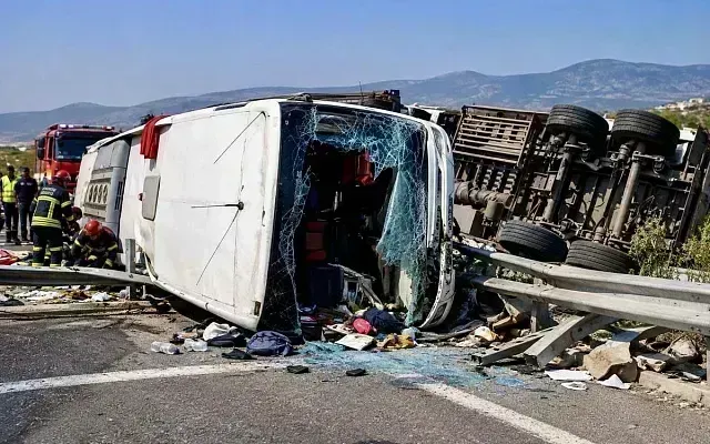 В Турции в ДТП с автобусом погибли 11 человек