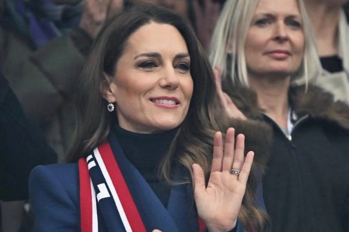 Принцесса Кэтрин вернулась на трибуну Твикнема и болела за Англию