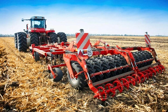 Продажи сельхозтехники падают из-за роста цен — спасёт льготный лизинг
