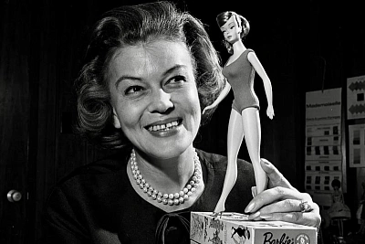 барби исполнилось 66 лет и у этой куклы биография интереснее многих звёзд