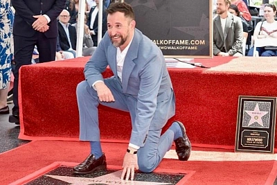 ной уайли получил звезду на аллее славы и вернулся в центр внимания