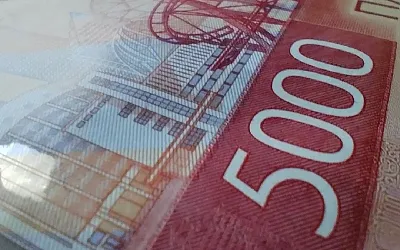 За январь россияне сняли со счетов 1,6 трлн рублей