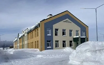 Возбуждено дело после обрушения стены школы-детского сада на Сахалине