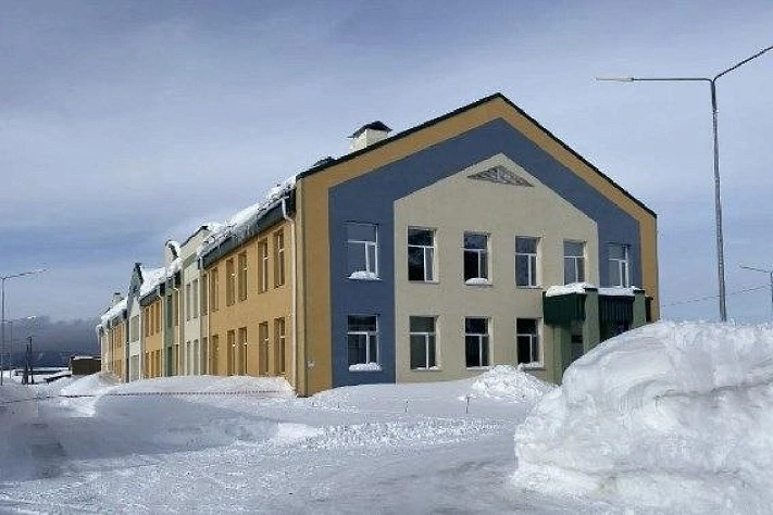 Возбуждено дело после обрушения стены школы-детского сада на Сахалине