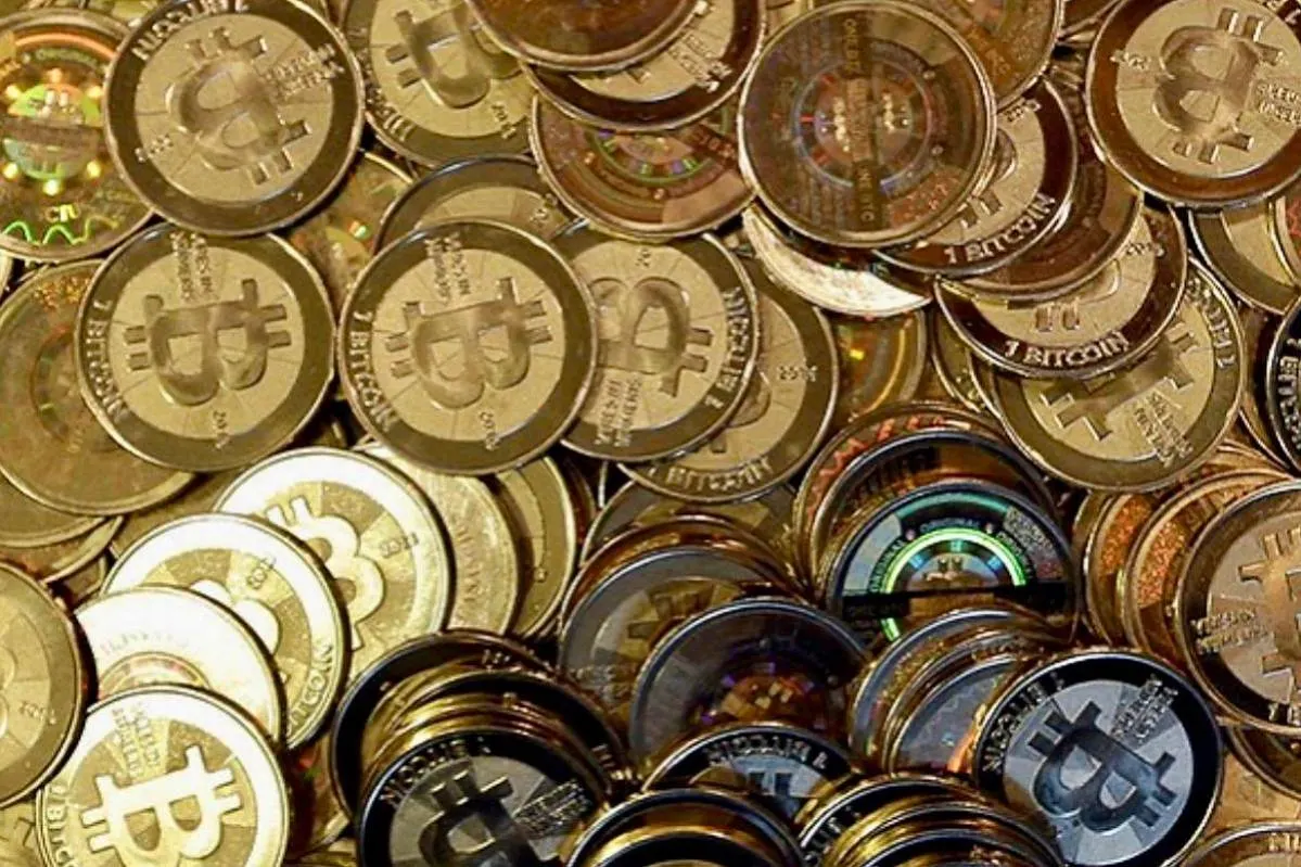 Как биржа в Корее «раздала» биткоины на $44 млрд