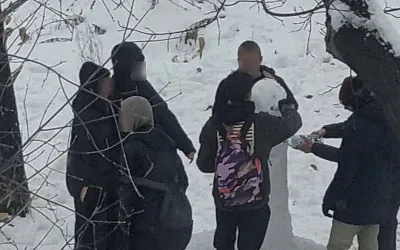 В Екатеринбурге студентам угрожают отчислением за «членовика»