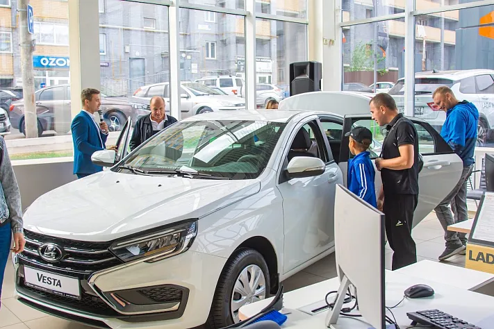 Российский авторынок вышел на второе место в Европе