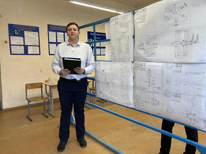 Московский студент защитил дипломную работу, написанную нейросетью