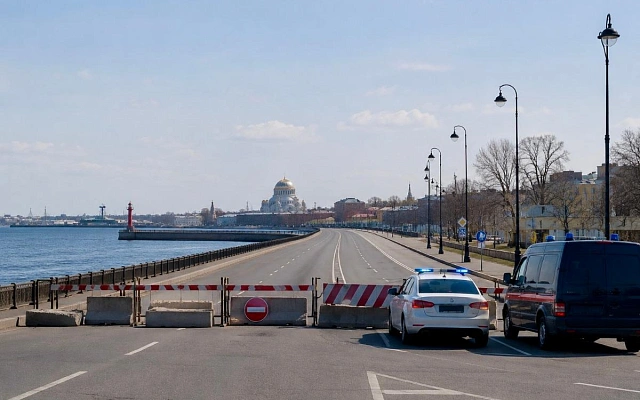 Кронштадт закрыли на въезд и выезд