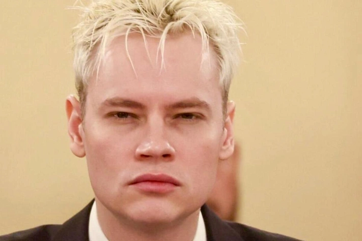 SHAMAN временно переехал в гостиницу после развода