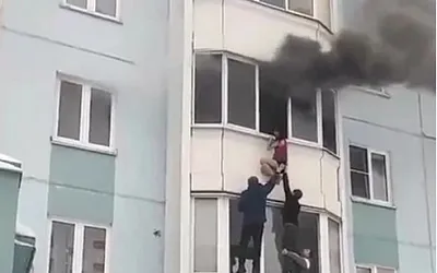 В Ярославле прохожие спасли беременную из горящей квартиры