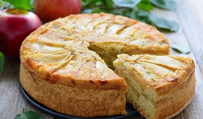 Шарлотка по этому рецепту точно получится пышной!