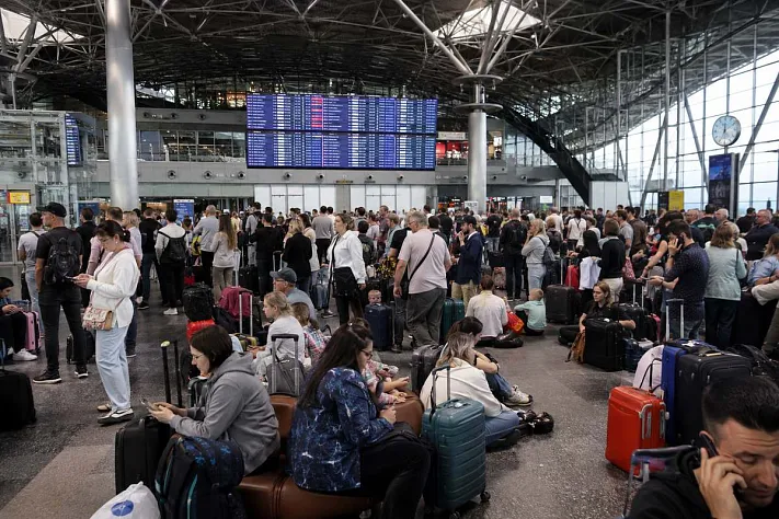 После ночных ограничений в Москве задержаны рейсы