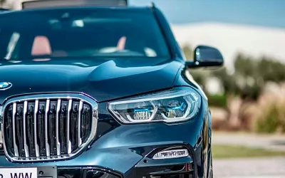 В России собрали новые BMW из деталей 2022 года. Что не так?