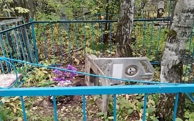 В Красноярском крае бывший работник кладбища сдал в металлолом часть надгробий