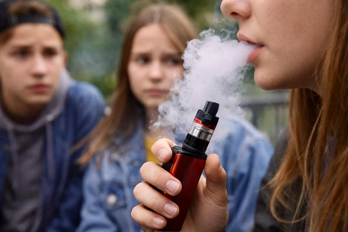 Запретами вейпинг среди подростков не остановить