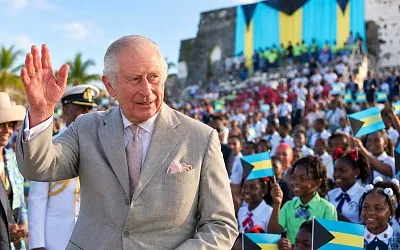 Карл III начал тур по Карибам с разговора о прошлом
