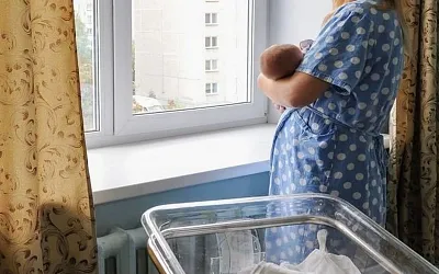 Число коек для рожениц в России упало до рекордного минимума
