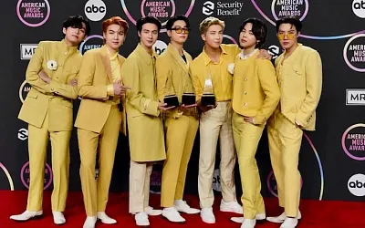 BTS вернулись на AMAs уже главной силой вечера