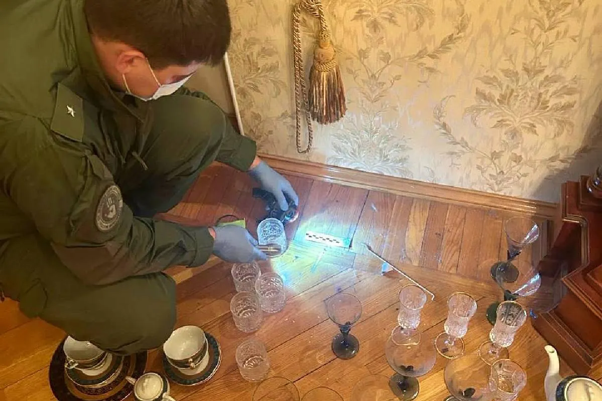 В квартире экс-мэра Самары и его жены найдены следы крови, несмотря на попытки скрыть преступление