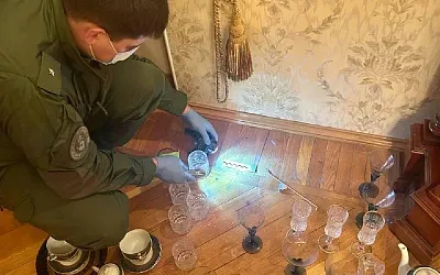 В квартире экс-мэра Самары и его жены найдены следы крови, несмотря на попытки скрыть преступление