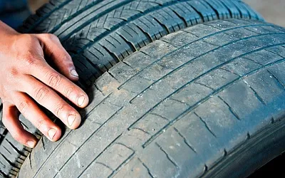 Водителям столичного региона назвали дату «переобувания» авто