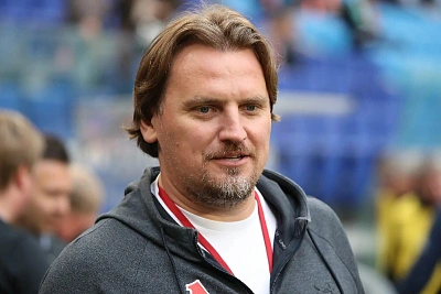 дмитрий булыкин: футболисты и судьи по-разному трактуют эпизоды