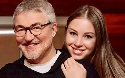Дмитрий Дибров и Полина Диброва разводятся после 16 лет брака