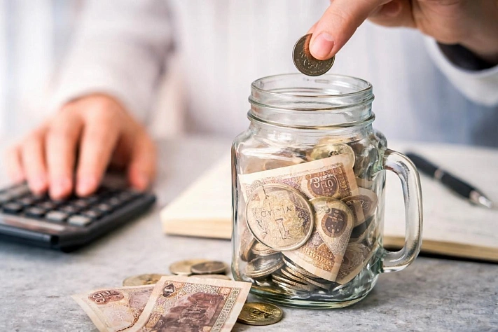 Банки начали снижать ставки по вкладам и счетам