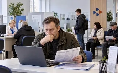 Россияне всё дольше ищут работу при низкой безработице