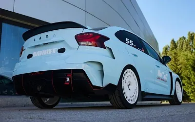 АвтоВАЗ показал гоночную Lada Iskra TMS с мотором 218 л.с.