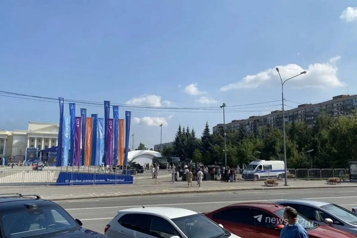 Возгорание на НПЗ в Тюмени потушено, режим опасности снят,