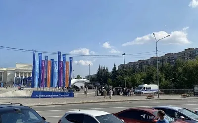 Возгорание на НПЗ в Тюмени потушено, режим опасности снят,
