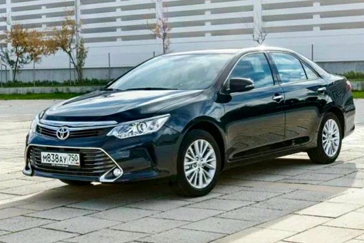 Toyota Camry в России заметно дороже, чем за рубежом