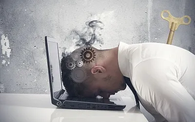 Чем россияне жертвуют из-за работы?