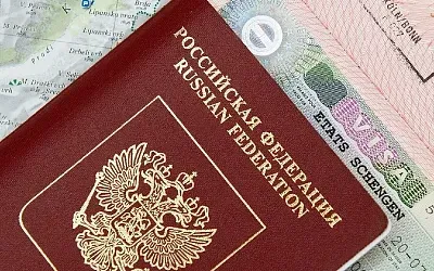 11 стран Европы потребовали от Брюсселя ужесточить въезд для россиян перед летом