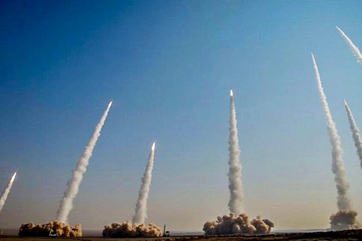 Китай ускорил поставки Ирану компонентов для баллистических ракет