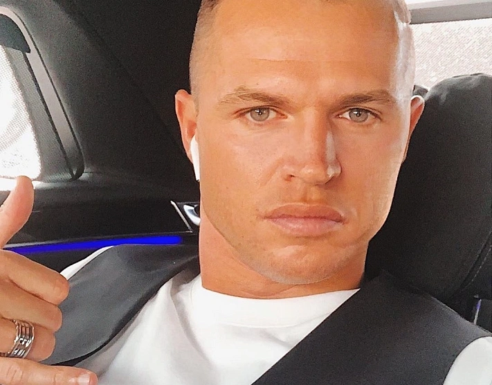 Футболист Тарасов продаёт дом, где жил с Бузовой