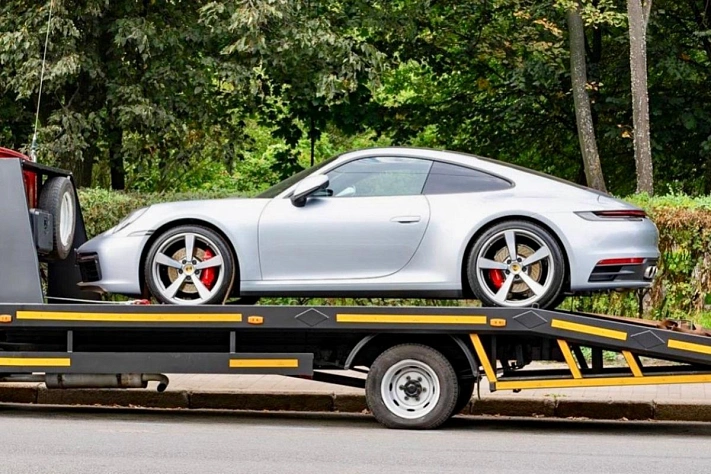 Владельцы Porsche в России столкнулись с блокировкой