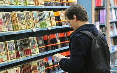 Обороты книготорговцев в России снизились на 5,1%