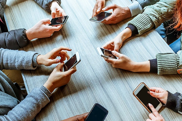 Американский суд признал Meta* и YouTube виновными в пагубной зависимости молодёжи от соцсетей