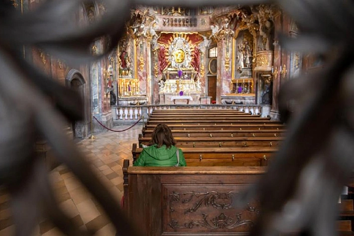 Пасха без паствы