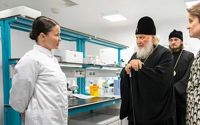 Патриарх заступился за теорию Дарвина