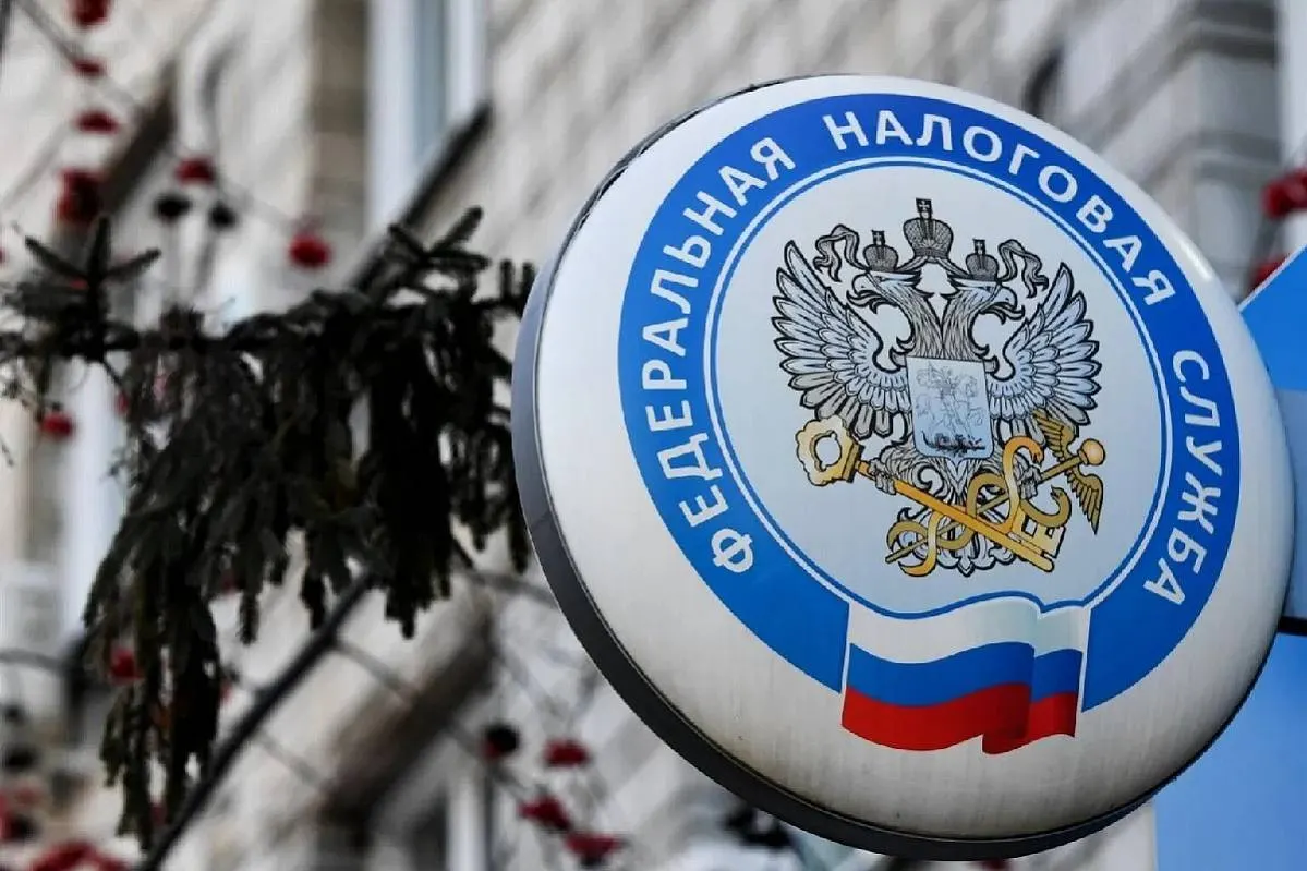 Уже в ноябре налоговики смогут сами списывать налоги с наших счетов