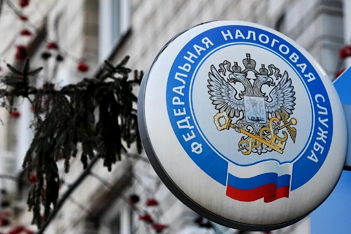 Уже в ноябре налоговики смогут сами списывать налоги с наших счетов