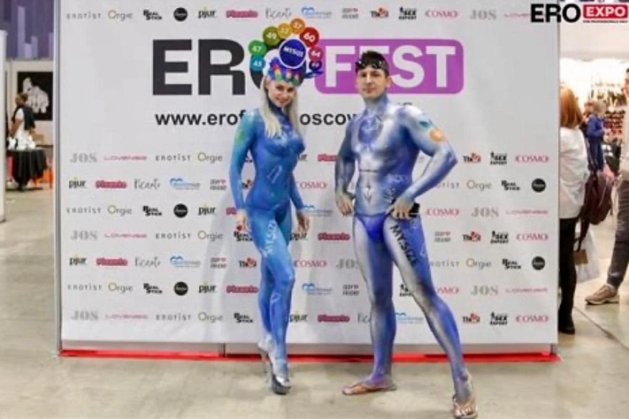 Смазки, куклы и светящиеся гели: что показали на Ero Expo в Москве