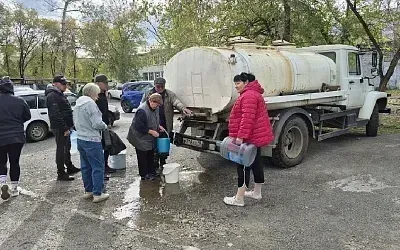 Саяногорск уже третьи сутки остаётся без холодной воды
