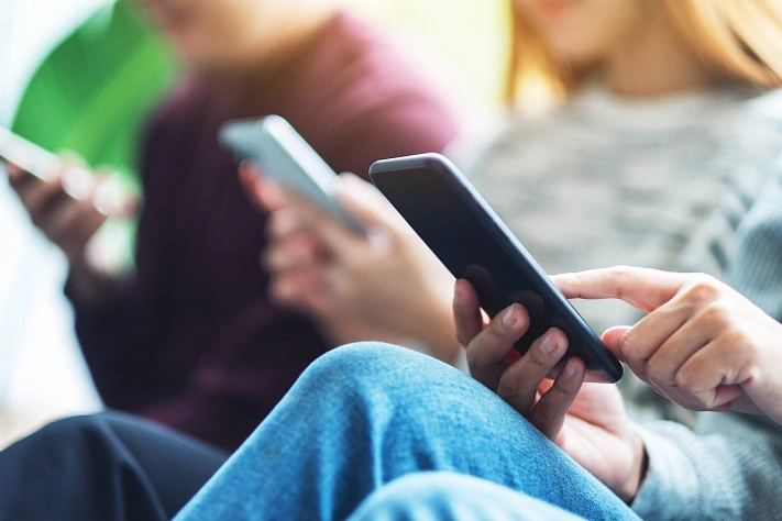 Российские операторы начали брать плату за безлимитный интернет в старых тарифах